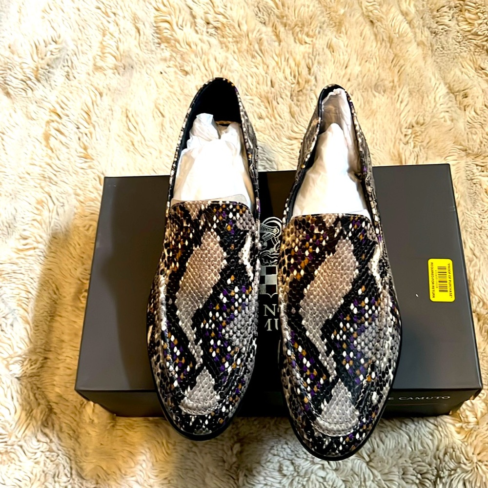 Vince Camuto - Jendeya